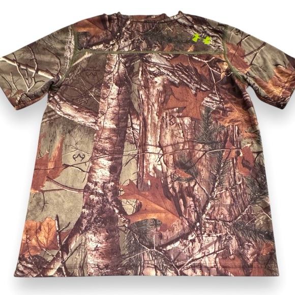 Under Armour Youth Size Large Heat Gear Scent Control Camo Short Sleeve Tee - Picture 2 of 4